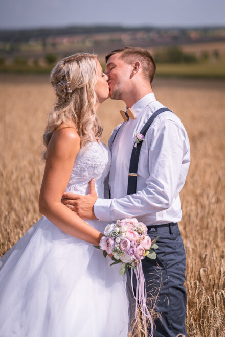 Svatební příběh Denči a Jardy v Rakové - Svatební fotograf Radek Vandra